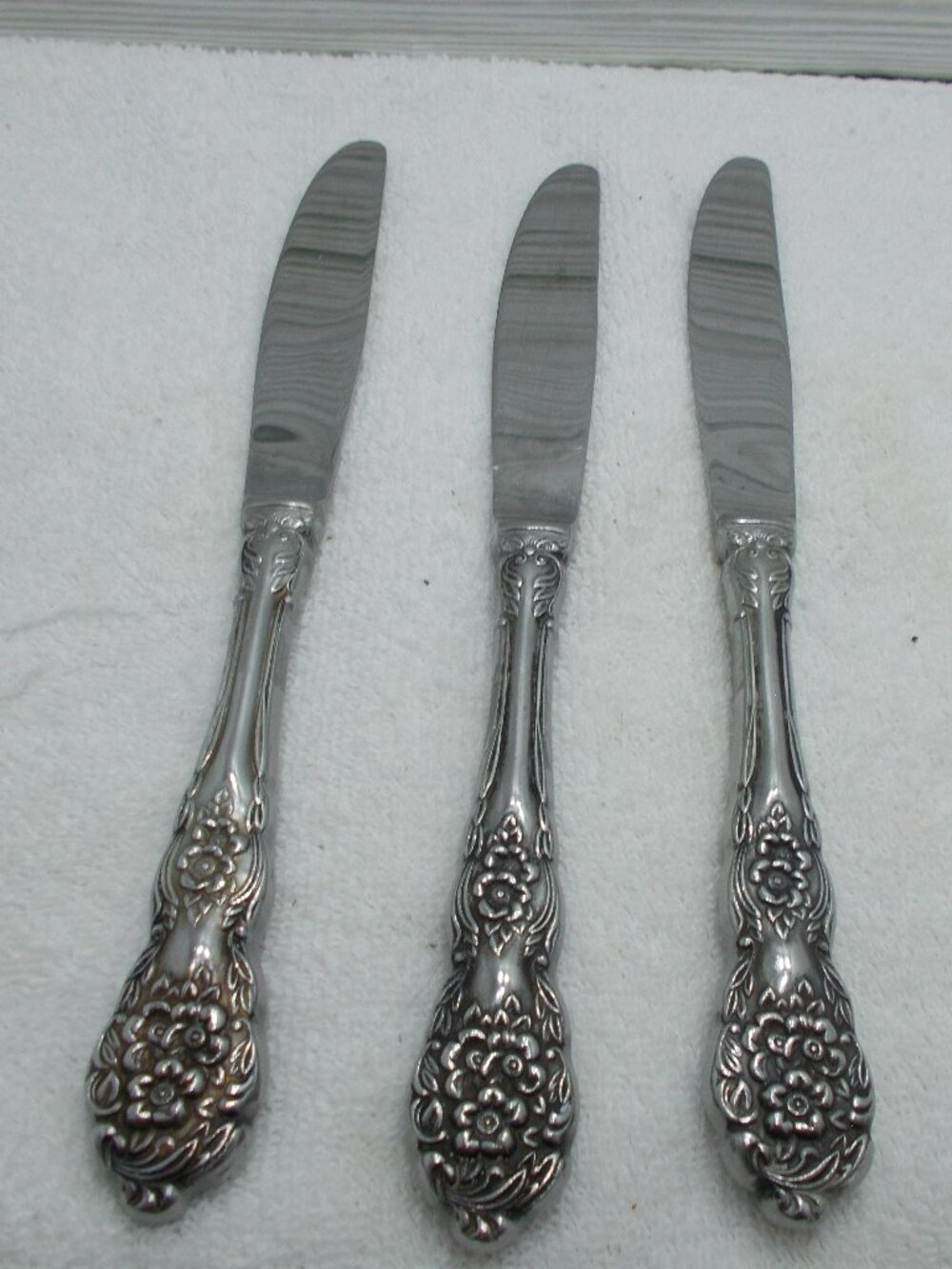 3 Stanley Roberts DULCINEA Stainless Satin Handle Dinner Knives